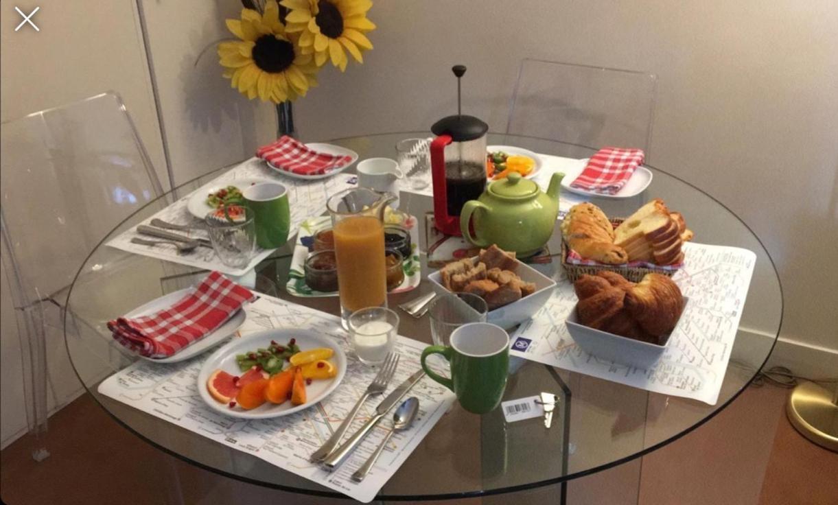 52 Clichy Bed & Breakfast - Chambre D'Hotes Paris Exterior foto
